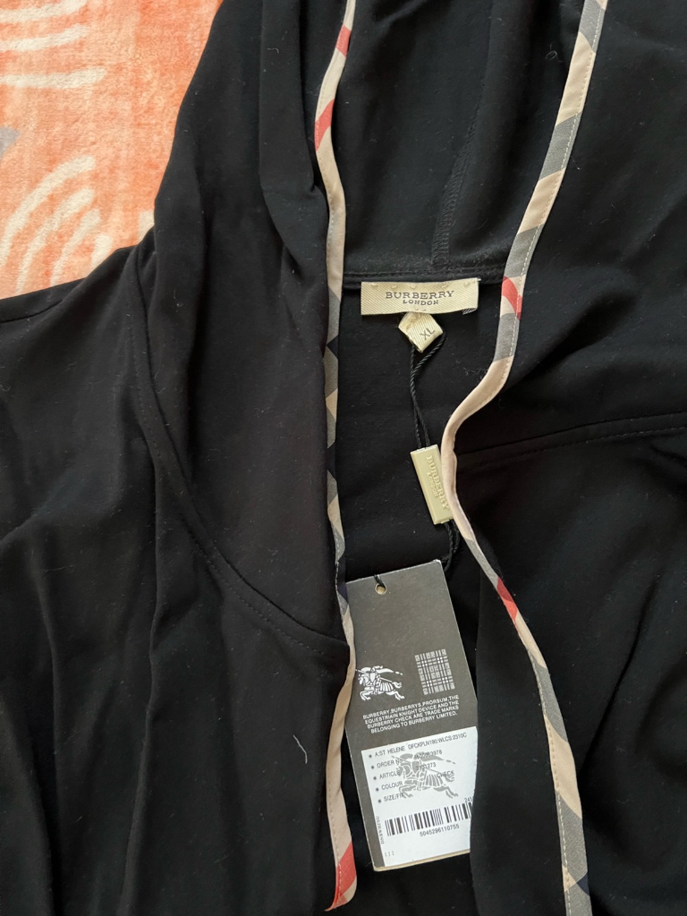 NEW Burberry Black Hooded Shirt Sweater with Classic Checker Trim - Picture 2 of 4